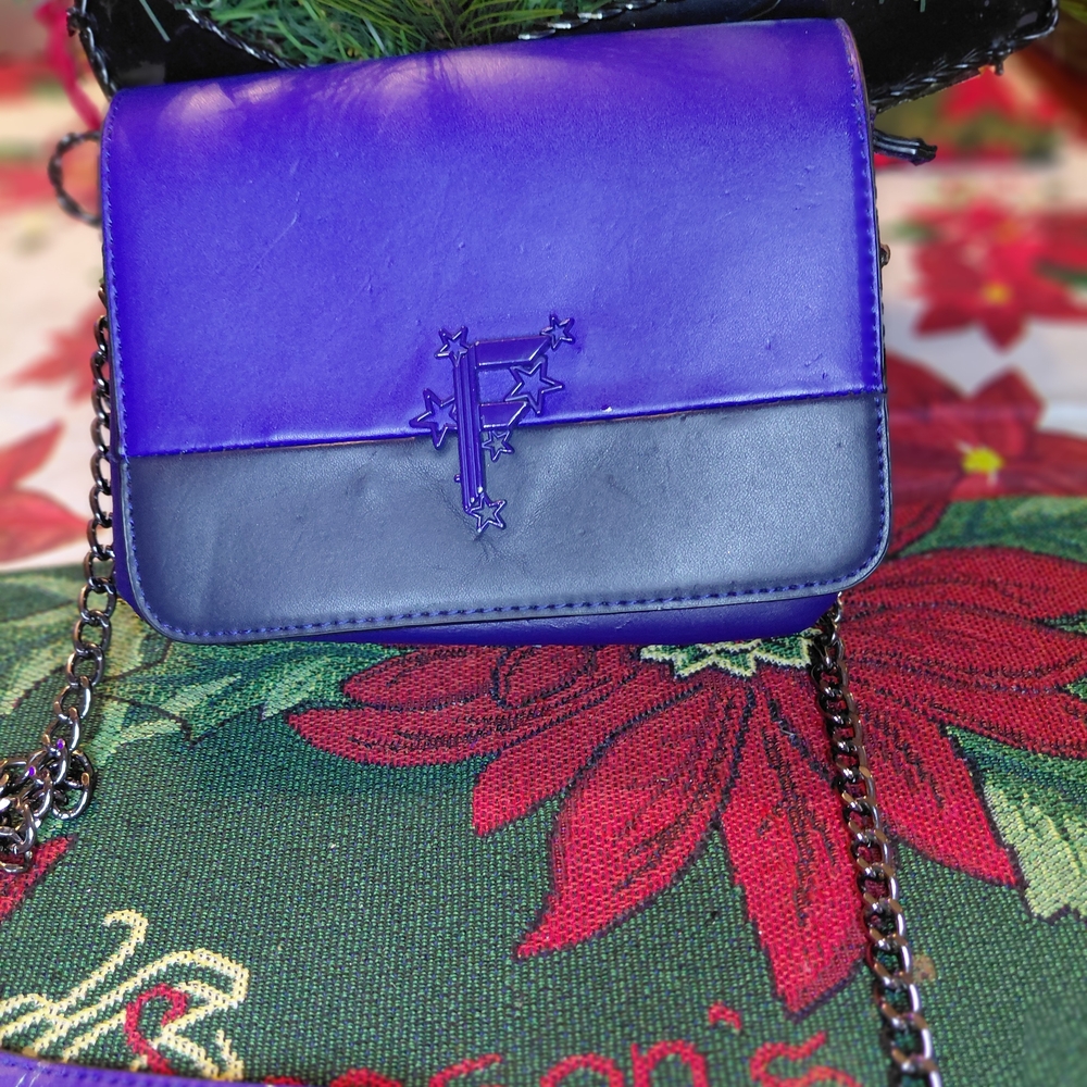 Two-Tone Purple Crossbody Bag with Star Emblem - Women’s Shoulder Bag